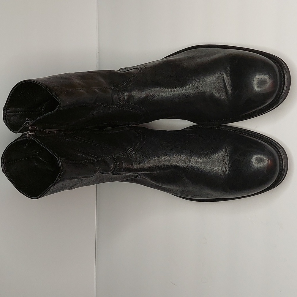 To boot New York Men black boot size 12